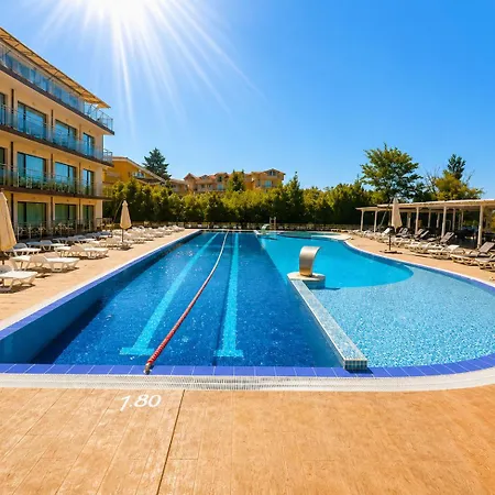 Sozopoly With Pool And Fitness شقة